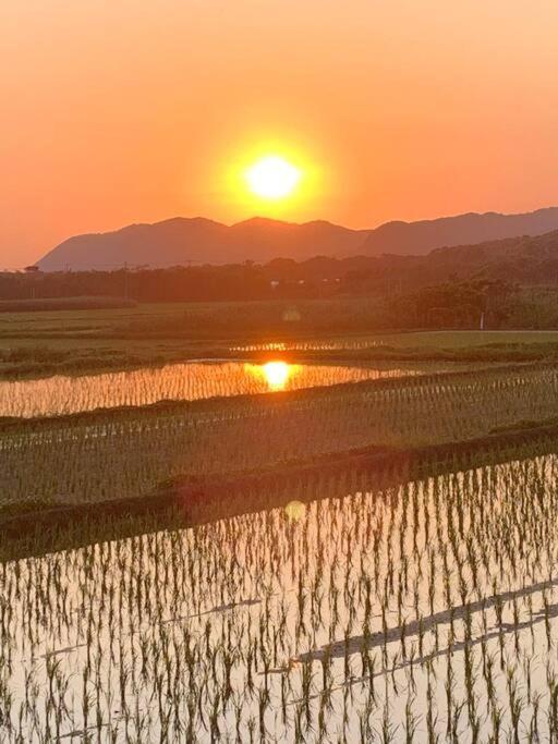 青と夕日 Holiday home